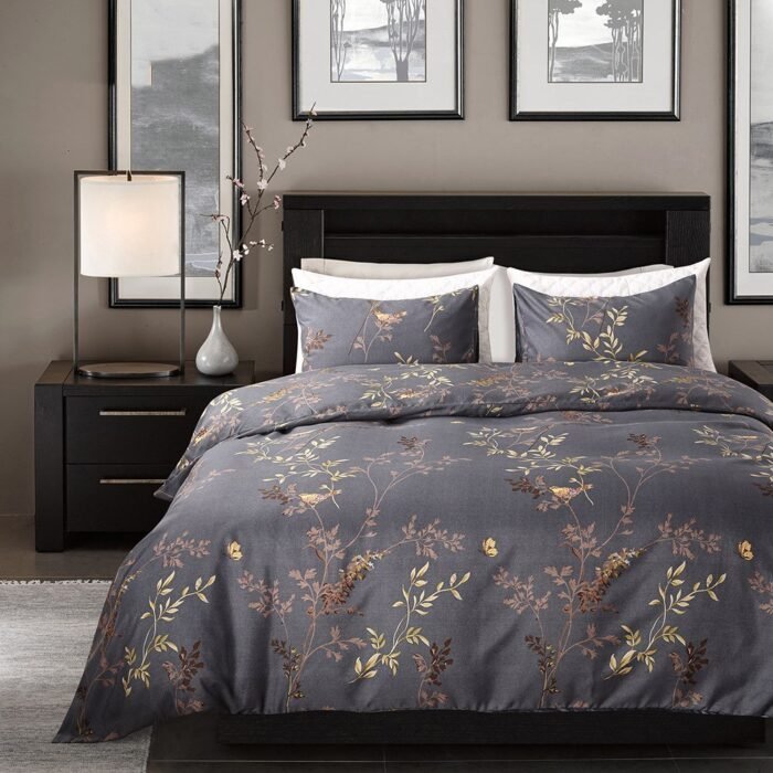 Bedding Set Luxury Duvet Cover Double Three-piece Set Bed Quilt - Image 1