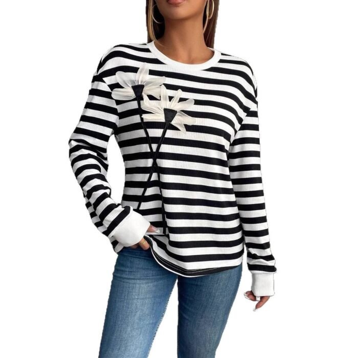 Leisure Long Sleeve Crew Neck Striped Floral Sweatshirt - Image 5