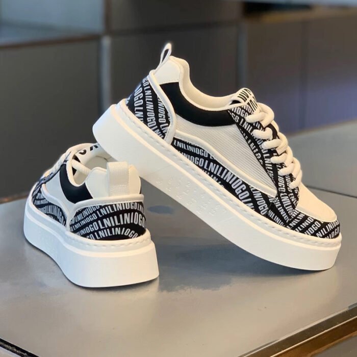 Thick Bottom Wear-resistant Board Shoes Breathable Fashion Casual Sneaker - Image 1