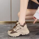 Spring And Autumn Thick Bottom Internet Hot Dad Shoes Women's Height Increasing Insole - Image 3